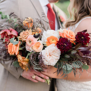 Vibrant wedding bouquet boho for a boho wedding.