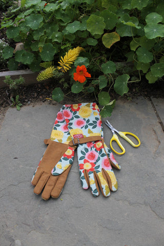 Heirloom Garden Arm Saver Glove - Medium